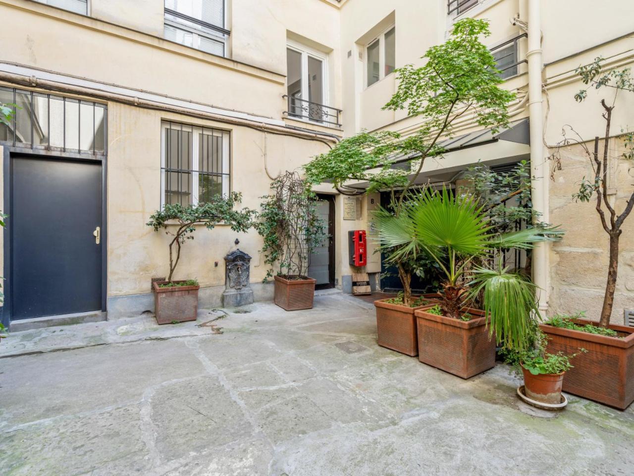 Joli Studio Rue De Nazareth París Exterior foto