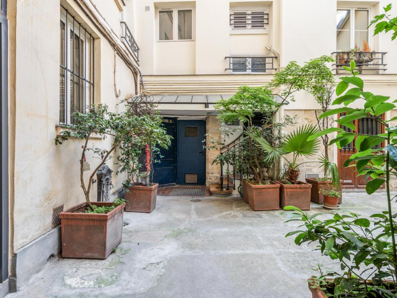 Joli Studio Rue De Nazareth París Exterior foto